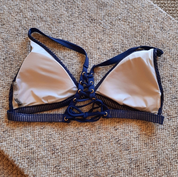 Victoria's Secret PINK Bikini - Picture 4 of 6